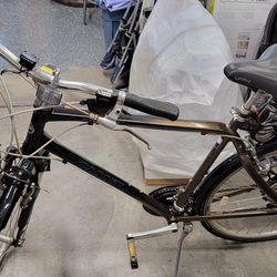 GIANT Cypress DX, XL Hybrid Bicycle