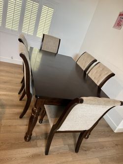 Dinning Table