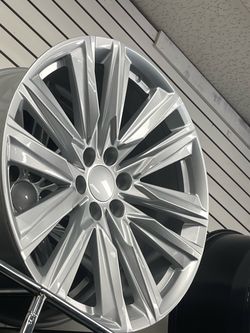 •• FORD F-150, EXPEDITION & LIGHTNING • 24x10.5 (6x139.7) °° Because standard issue wheels are for basic commuters. Turn your truck into a certified s
