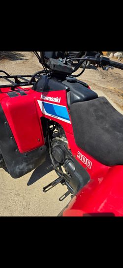 1987 Suzuki 300cc quad