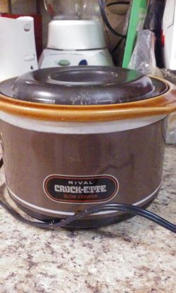 Small slow cooker