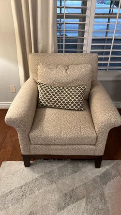 Two Pack of White Living Room Chairs