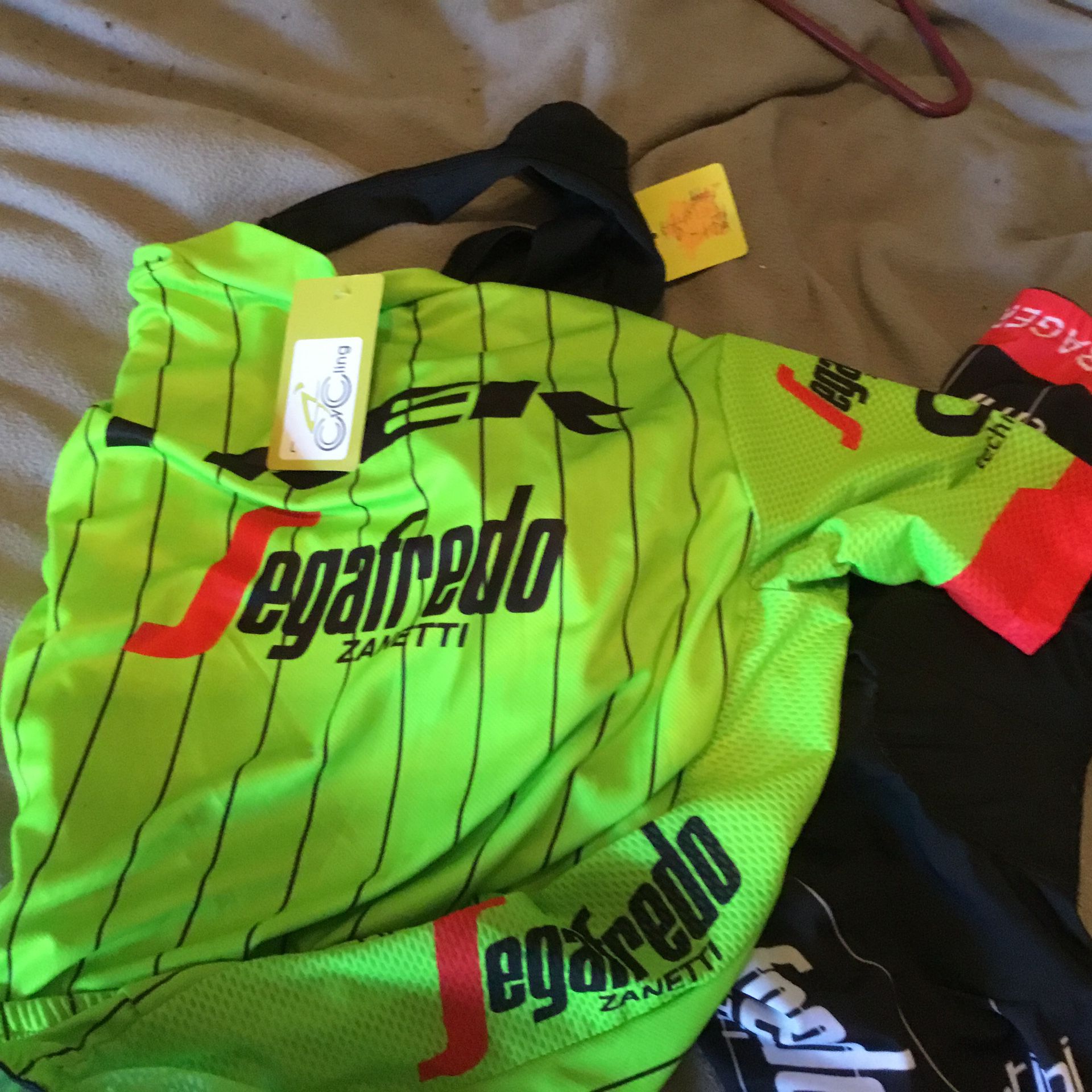 Trek Segafredo Cycling Kit Large NWT
