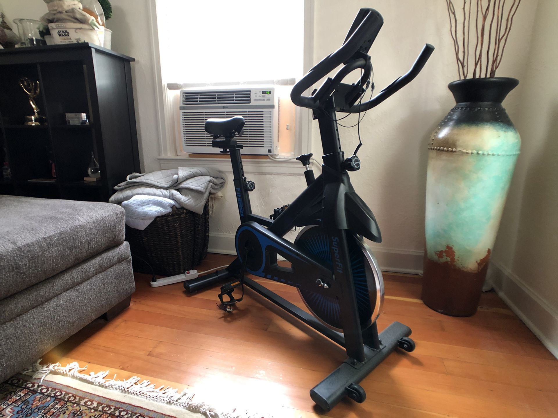 Workout bike, near-new