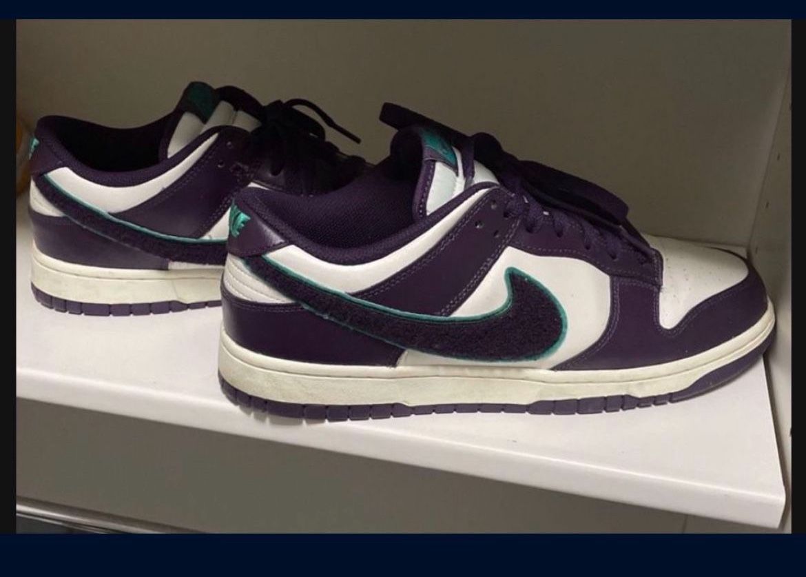 Nike Dunks 