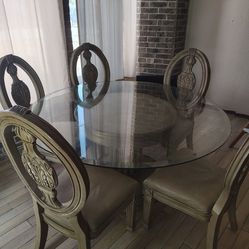 Dinning Table