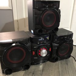 LG CM4550 700W 2.1 Channel Mini Shelf Bluetooth Stereo w/ Subwoofer, CD FM Radio