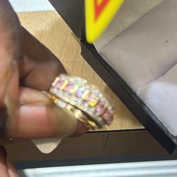 14 k yellow gold pink stone ring