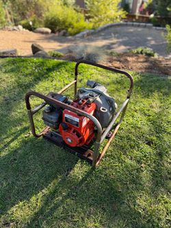 Homelite 1 1/2" Centrifugal Water Pump