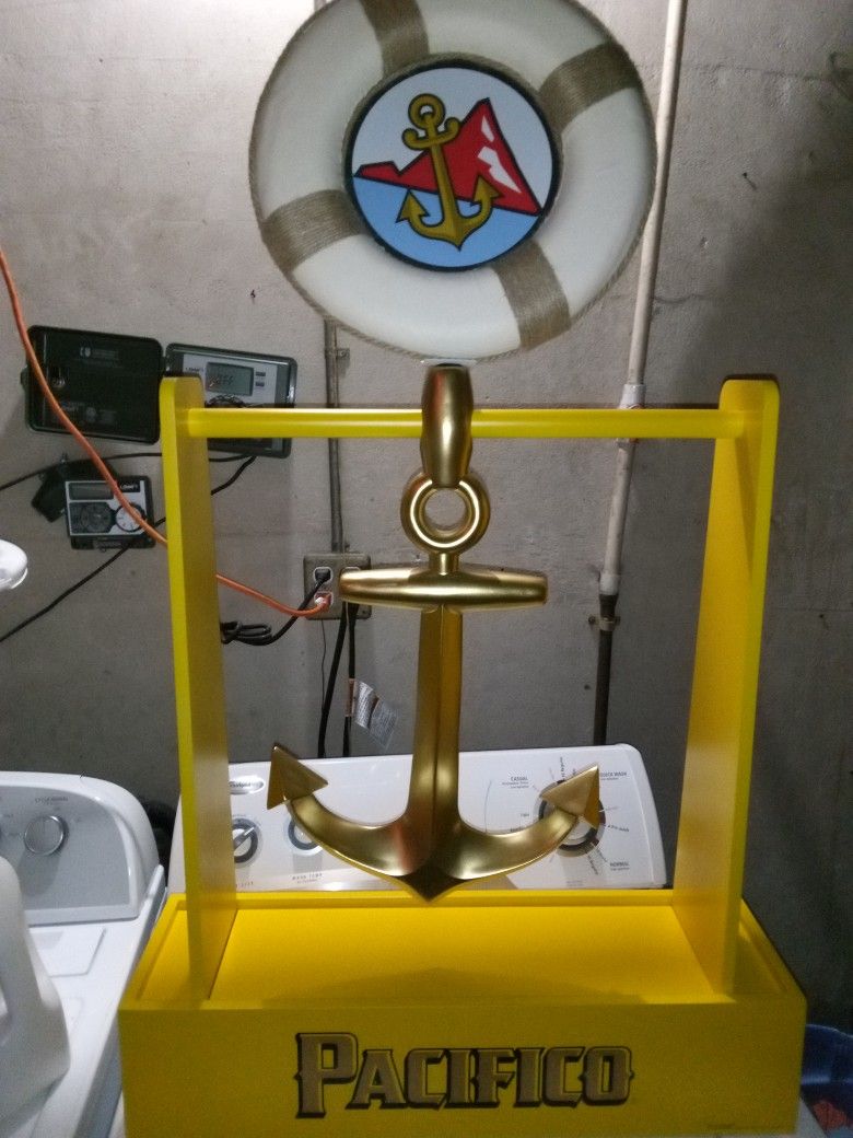 Adorno De Cerveza Pacífico