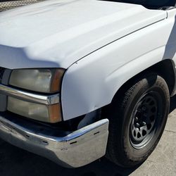 03-07 Chevy Silverado Front End 