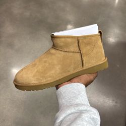 UGG Boots Tan Sz 10