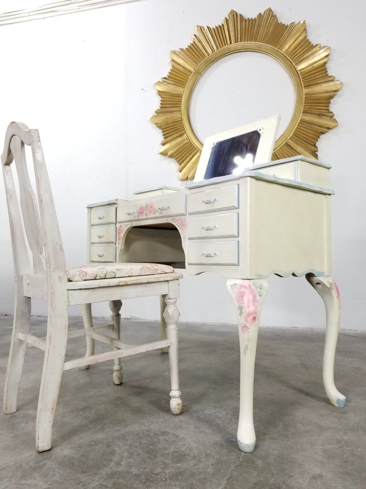 Shabby Chic Floral Vanity With Chair
