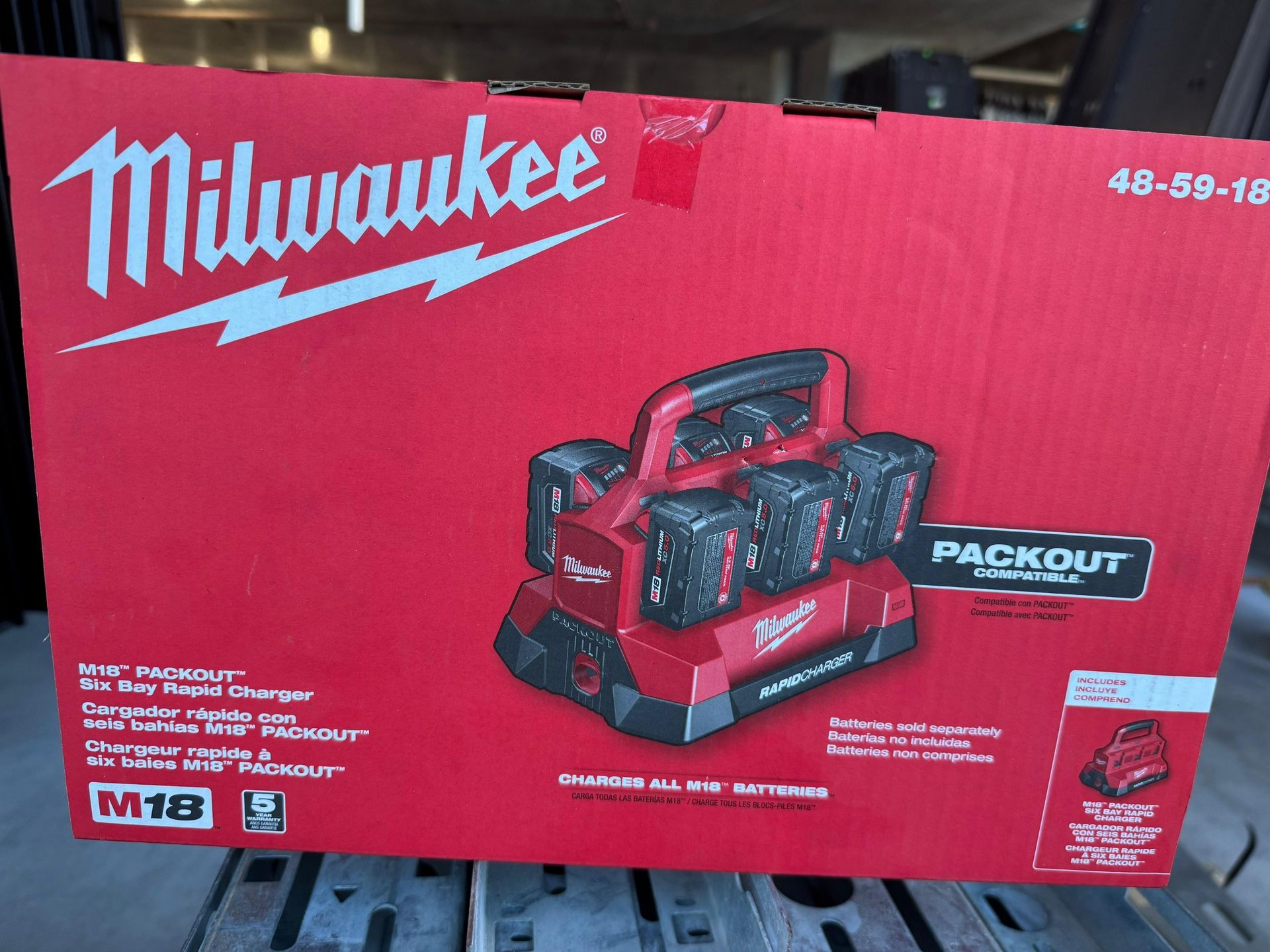 Milwaukee M18 PACKOUT Six Bay Rapid Charger