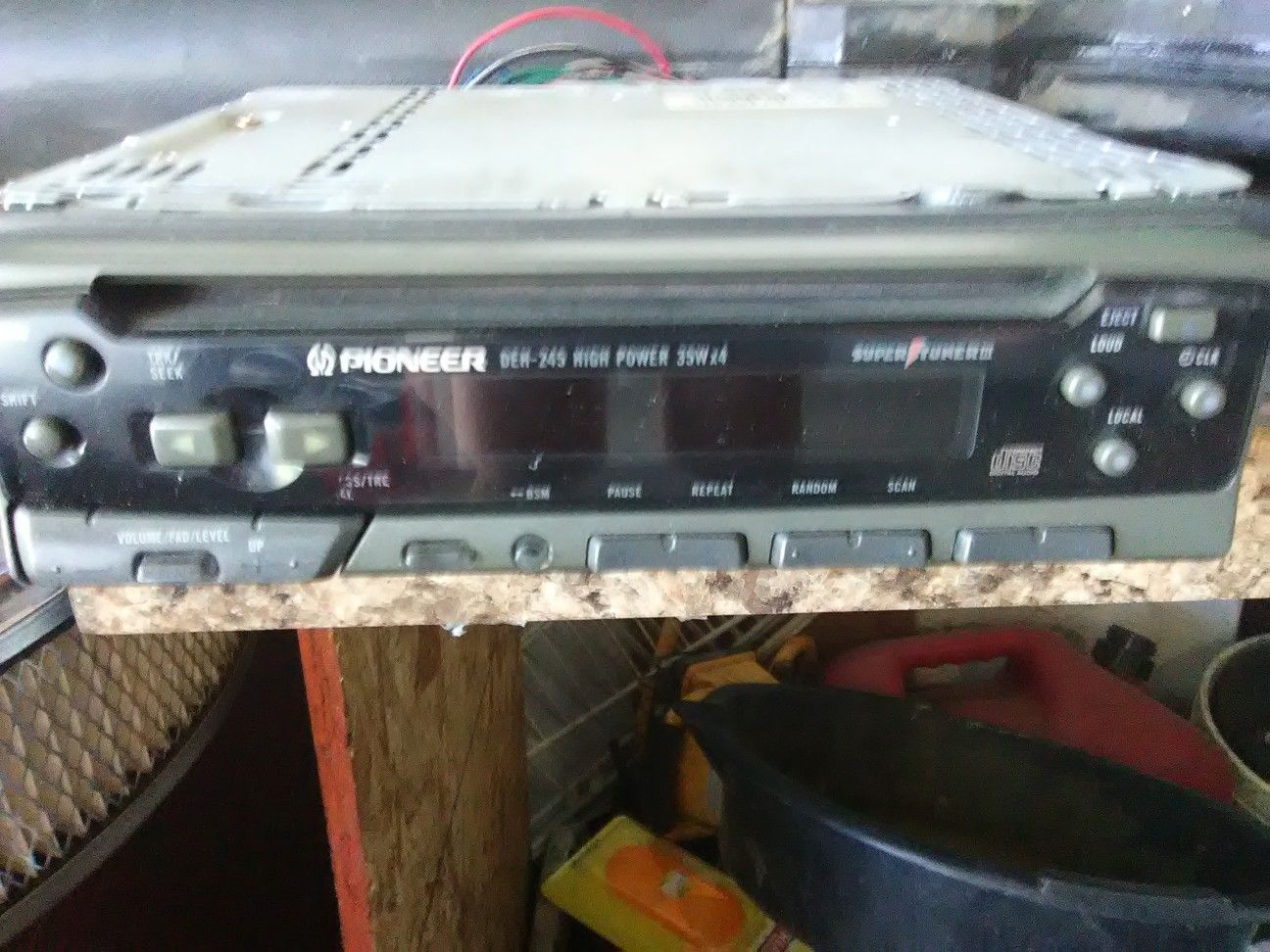 Pioneer radio