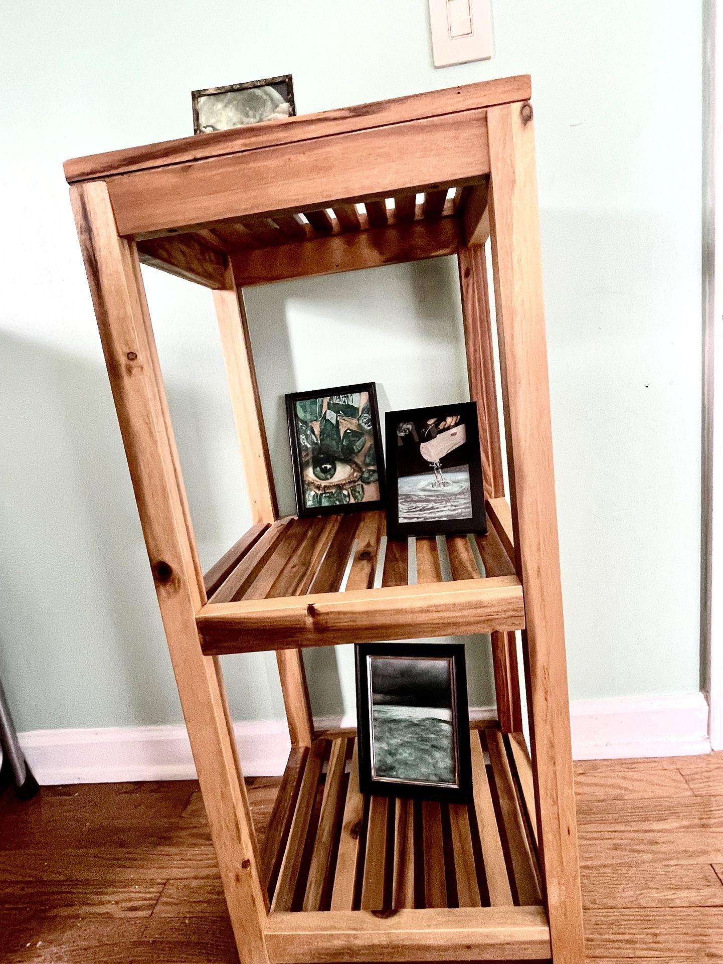 Fresh Modern Wooden 3-Tier Shelf / Plant Stand