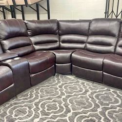 New Reclining Sectional.  Brown Or Black Leather.  111 X 98.  Free Delivery!