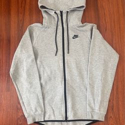 Nike Tech Fleece
