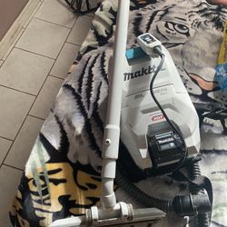 Aspiradora Makita Semi Nueva