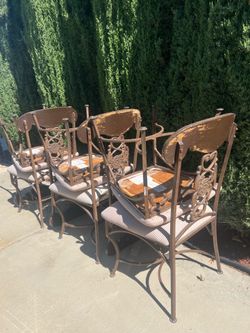 Free chairs for pickup