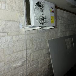 630$ (INSTALLATION)MINI SPLIT COLD AND HEAT 