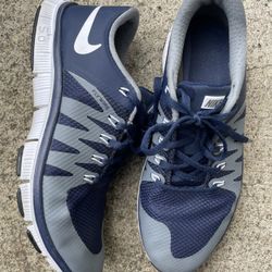 Nike Kids Shoes Size 6.5Y