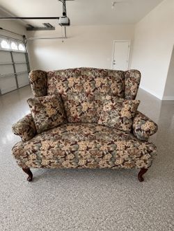 Vintage Floral Wingback Loveseat