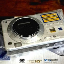 Sony Cyber-shot DSC-W150 8.1MP Digital Camera Silver - Tested, No Charger
