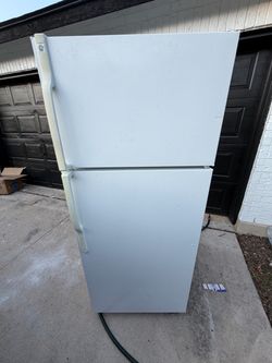 GE refrigerator