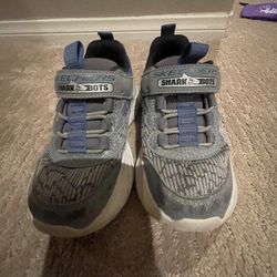 Boys Sketchers Sneakers Size 11