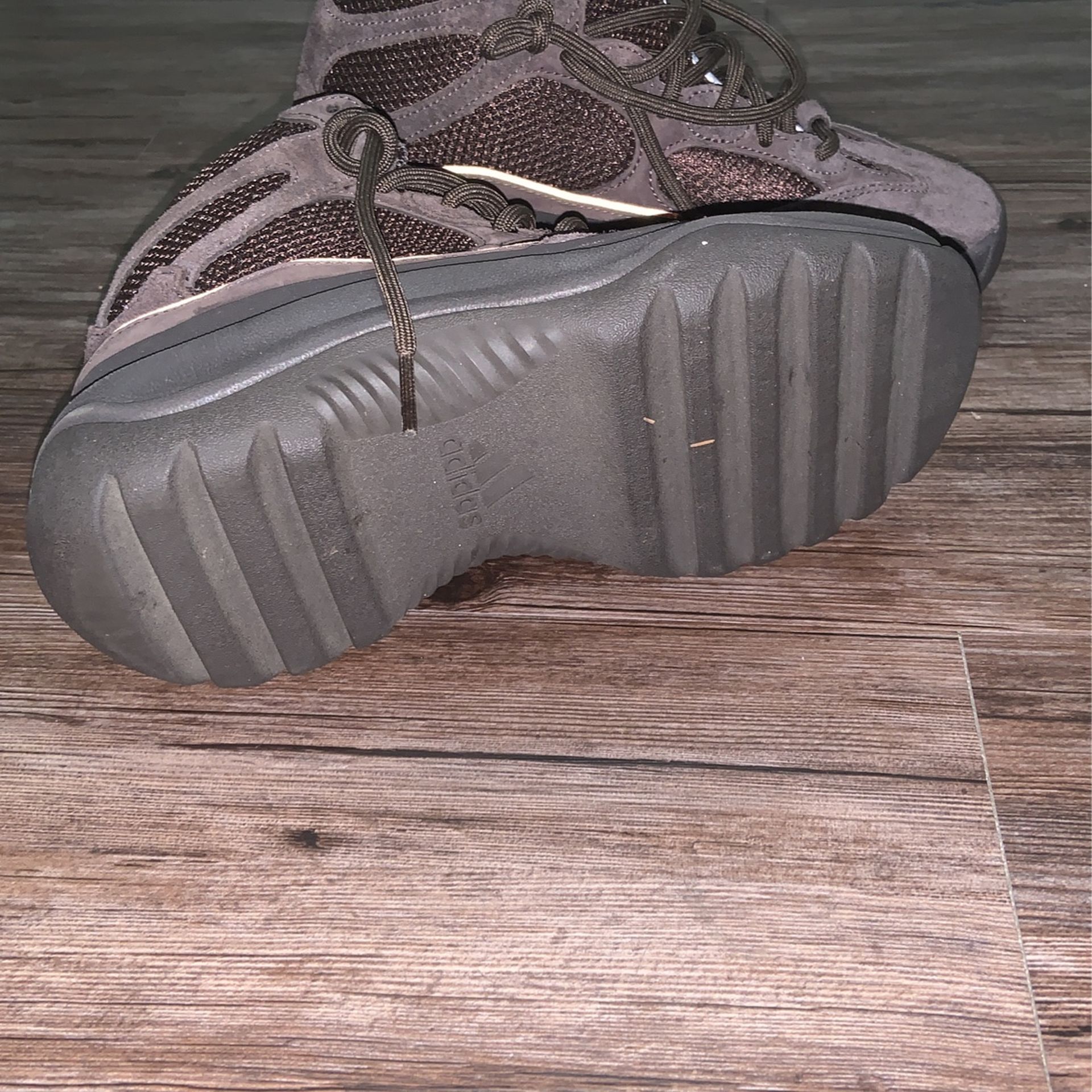 Like New Yeezy Desert Boot In Color “oil” Sz