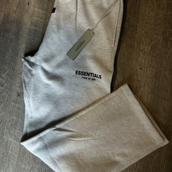 ESSENTIALS LIGHT OATMEAL RELAXED SWEATPANTS SIZE LARGE