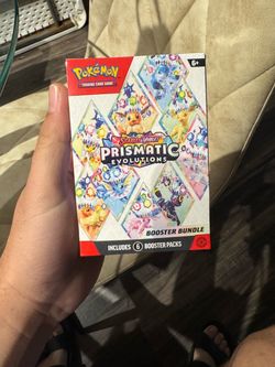 Pokémon Scarlet & Violet Prismatic Evolutions Booster Bundle