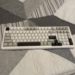 AULA F99 Tri-Mode Magnetic Keyboard