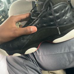 Jordan 13 Send Me An Offer And Ill See If I Want To Go For That Size 9.5