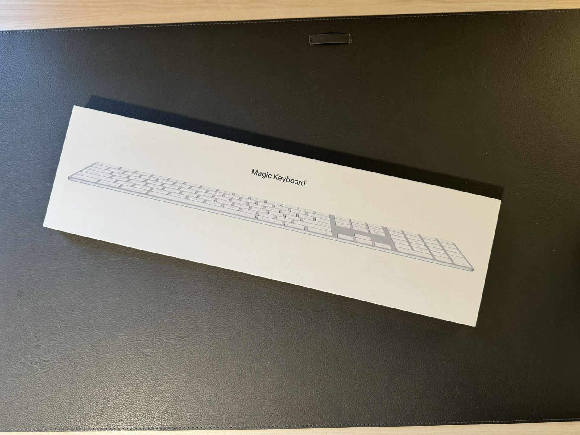 Magic Keyboard With Numeric Keypad | Apple