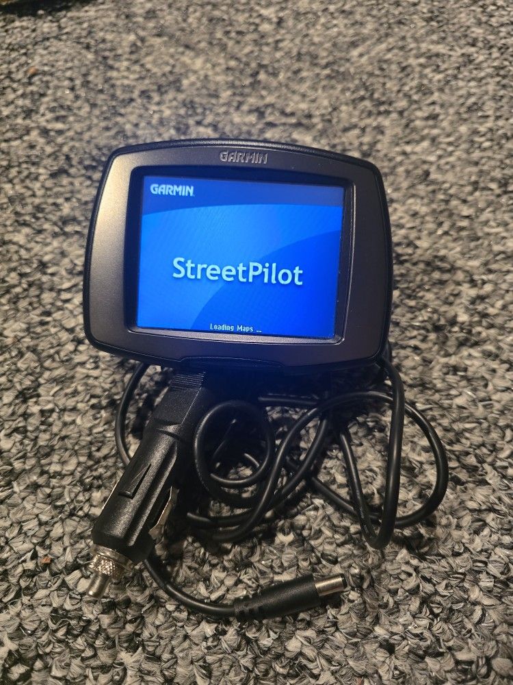 Garmin GPS Street Pilot C340 with Car Charger & Carrying Case Bundle - Tested