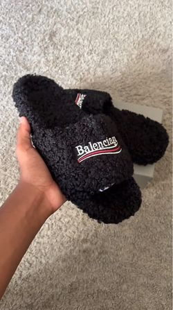 Brand new balenciagas slide
