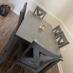 Dining table With 6 Chairs