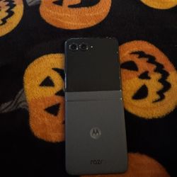 Motorola Razr 2024- 256 GB