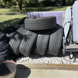 Lightly Used 22’s For Denali Or Escalade 