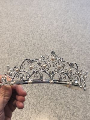 Photo New Tiara Used Once