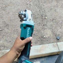 Makita Xlock Grinder Brushless 