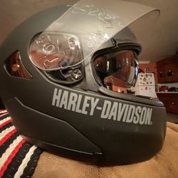 Holiday Woodson Signature Helmet)New