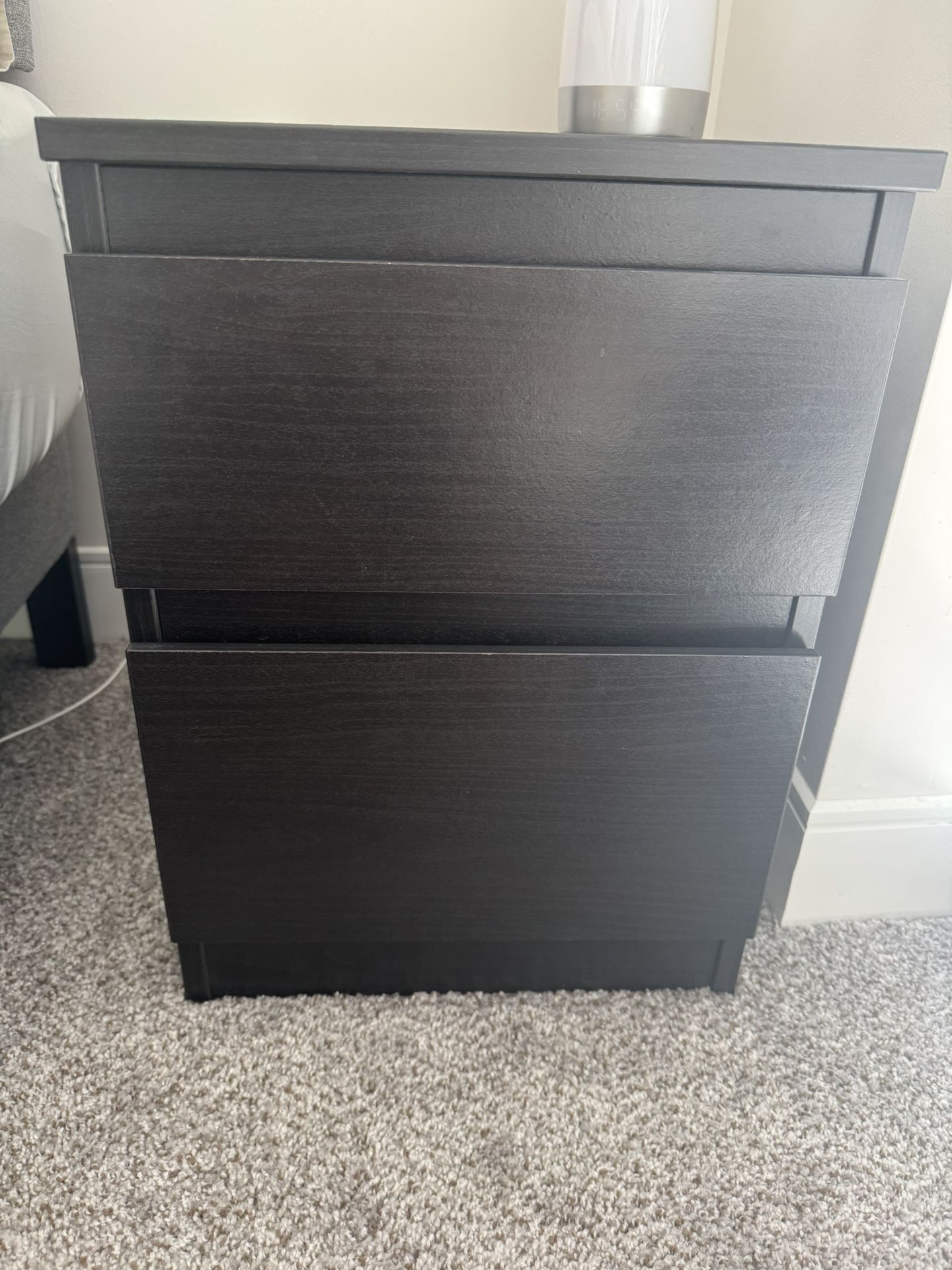 Nightstand 