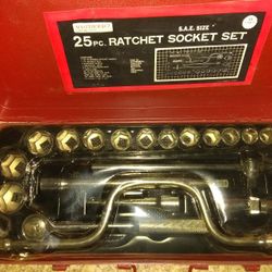 25pc Ratchet Socket Set 1/2in