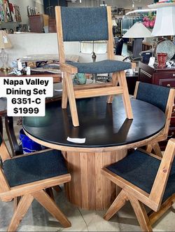 Dining room table set