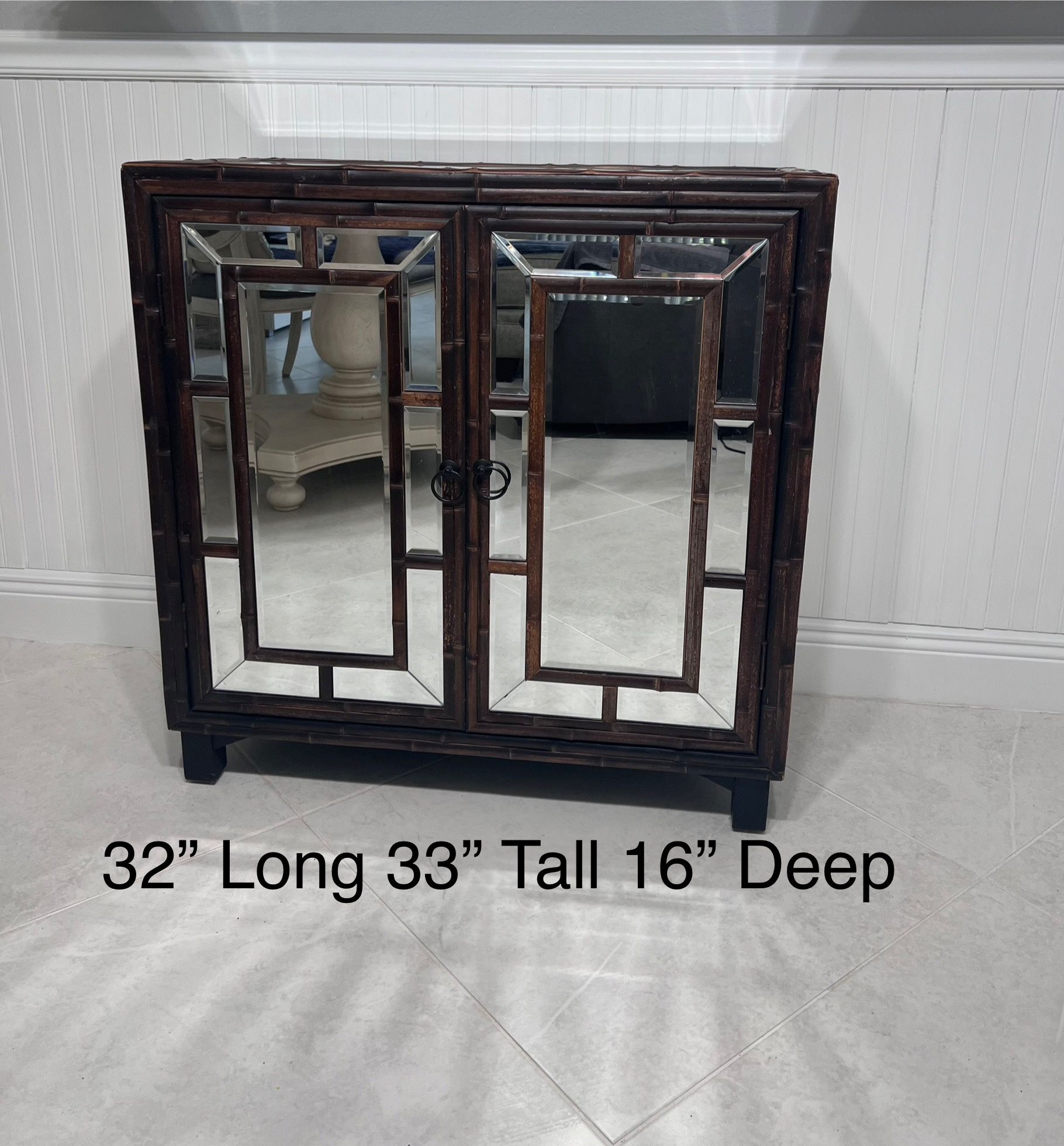 Mirrored Cabinet