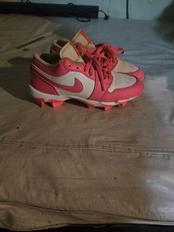 Air jordan 1 pink cleats size 6y