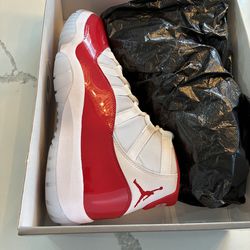 Jordan 11 Cherry